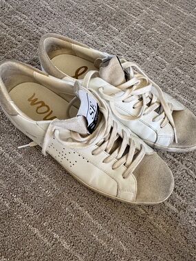 Sam Edelman Cream and Taupe Low-Top Sneakers